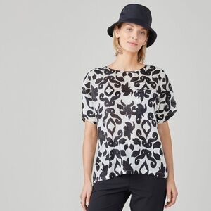 TILLEY NWT Women’s Small Slouchy Silk Tee Black Ikat Print Short Sleeve $220